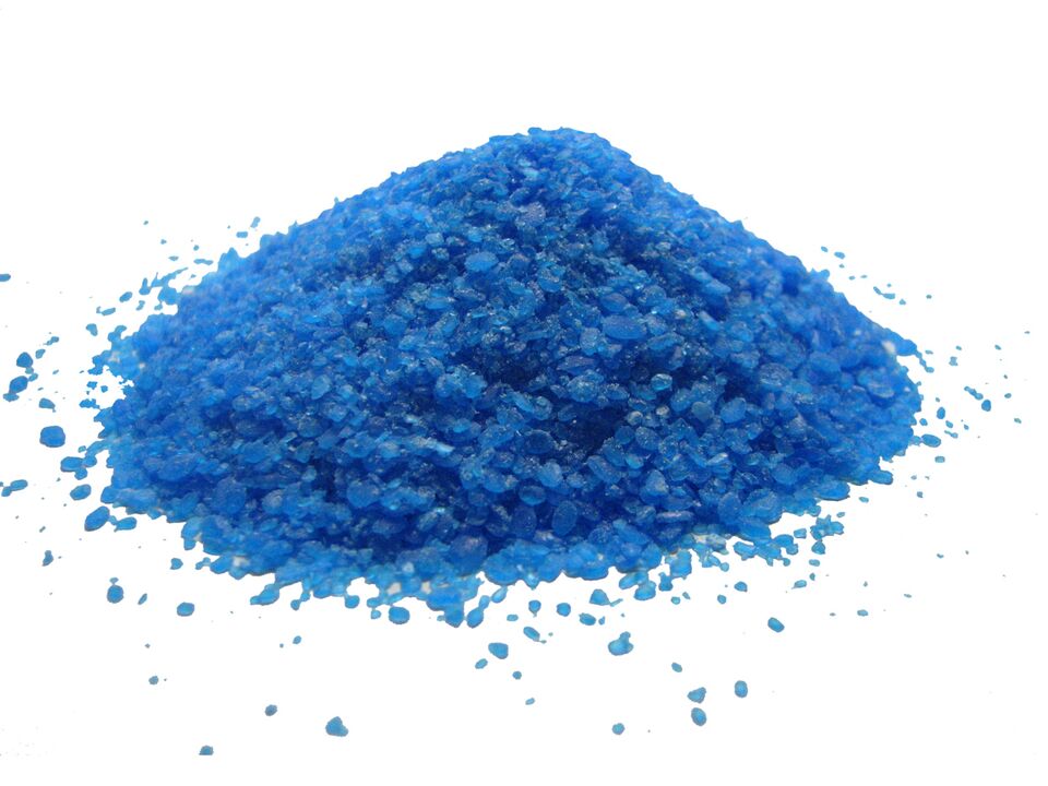 Copper sulfate for preparation of antifungal solution and ointment